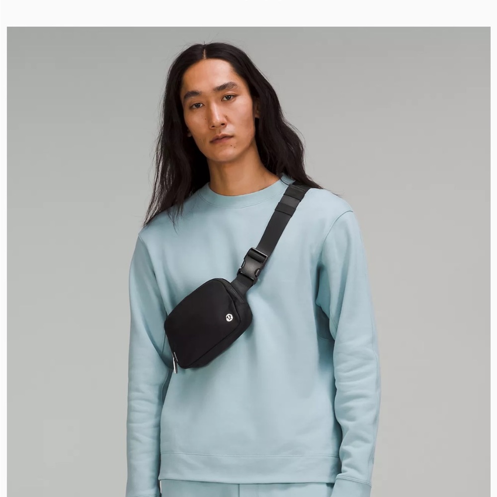 Lululemo Everywhere Belt Bag 1L